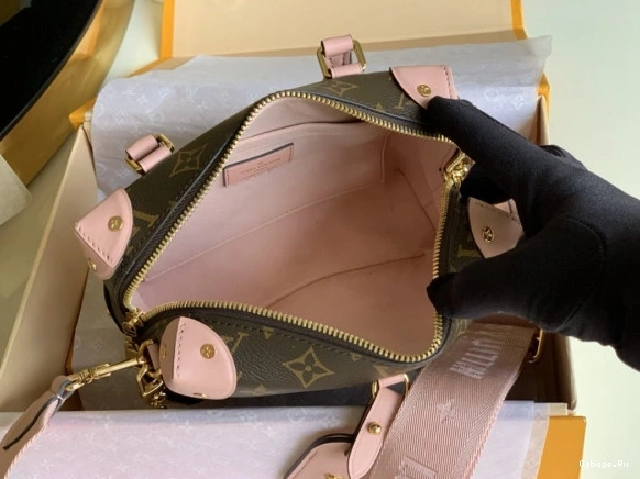 LOUIS MALLE PETITE SOUPLE VUITTON 1230